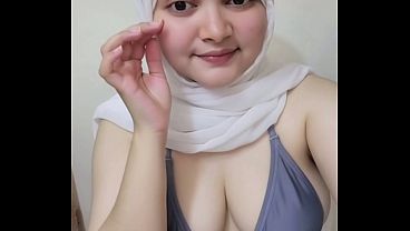 Awal Mula Goyang Twerk Pakai Hijab, Bikin Makin Panas Dan Bikin Ngilu.