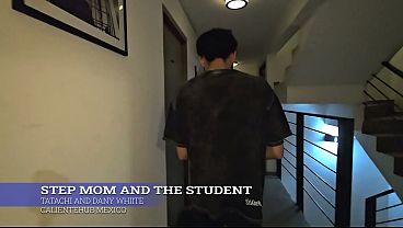 Ibu Tiri Lagi Nungguin Muridnya Yang Panas Di Kamar, Siap Digebukin Sampai Lupa Pelajaran.