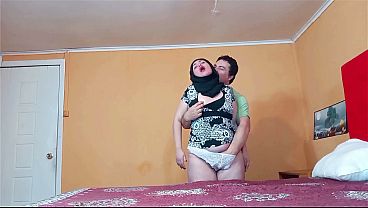 Wanita Berhijab Digenjot Gaya Doggy, Nafsu Terlepas Liar.