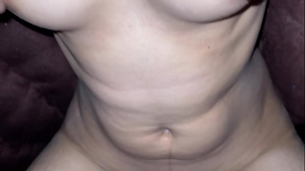 Musim Dingin, Bini Hot Ngewe Di Dalam Selimut Tebal