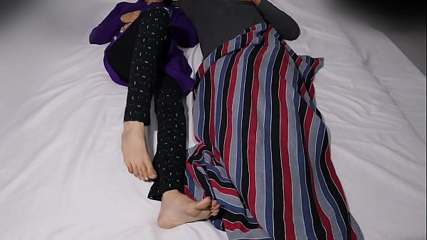 Bos Istri Telanjang Bulat Begitu Liat Kontol Hitam Tebal Sopir