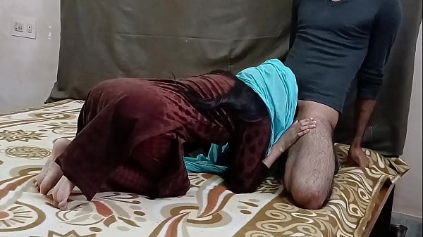 Priya Bhabhi Lagi Digebukin Di Kamar, Memeknya Basah Kena Hawa Dingin