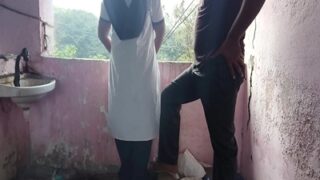 Bokep Kampus, Cewek Abg Digebuk Di Gedung Tua.