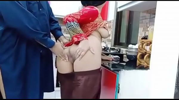 Istri Cantik Asli Pakistan Di Entot Di Dapur Sambil Masak, Suara Hindi Jelas Bikin Makin Liar