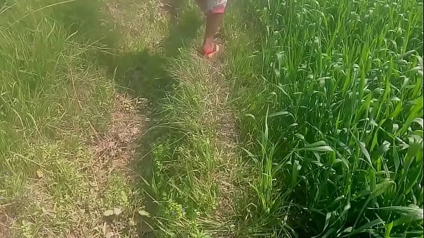 Aunty India Montok Ngentot Sama Bocah Di Luar, Nikmatin Kontol Muda.