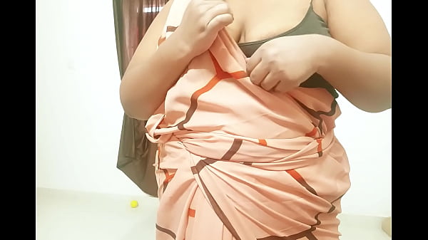 Desi Cewek Pamer Tetek Ke Bapak Tiri