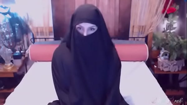 Guru Dihajar Murid Arab Pelacur, Bayar Pakai Badan