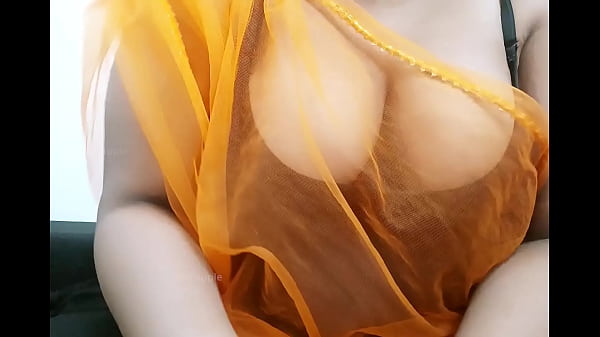 Desi Cewek Seksi Lagi Ngocok Kontol